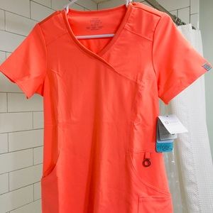 Brand New Cherokee Infinity Scrub Top XS